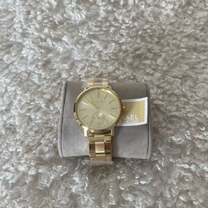 Michael Kors women Golden Watch NWT